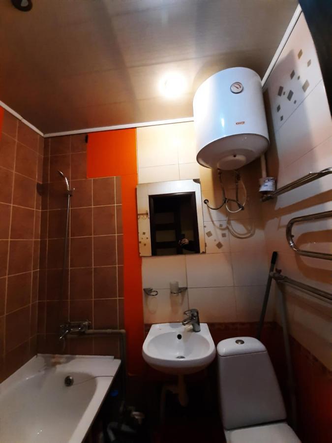 1 комн кв остановка дворец спорта строитель, рядом с улицей химиков Apartment